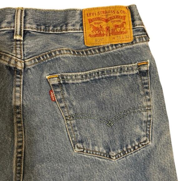 Levi's 505 Jeans Men 33 x 32 Relaxed Straight Leg light Wash Denim - Picture 4 of 8